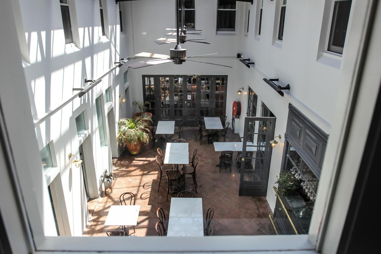 Food & Drinks 4, Alpine Hotel, Eat Drink Sleep, Yarra Ranges - Central