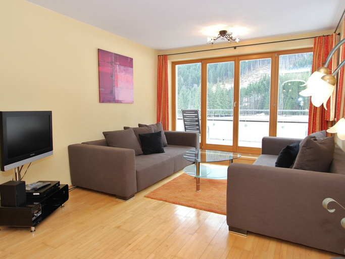 Others 4, Detached Chalet in Saalbach, Zell am See