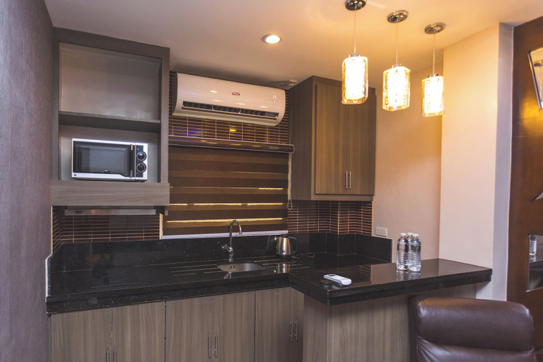 Others 3, Extension Grand Centra, Mabalacat