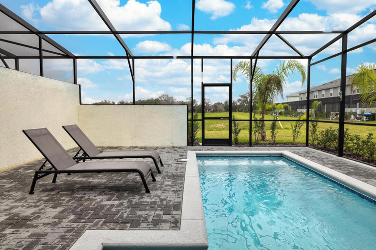 Sport & Beauty 5, 5 Bed Luxury Solterra Resort Holiday Home, Polk
