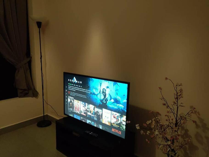 Others 3, KA609 Sanitised | Wifi | Netflix | Parking | Pool, Sepang