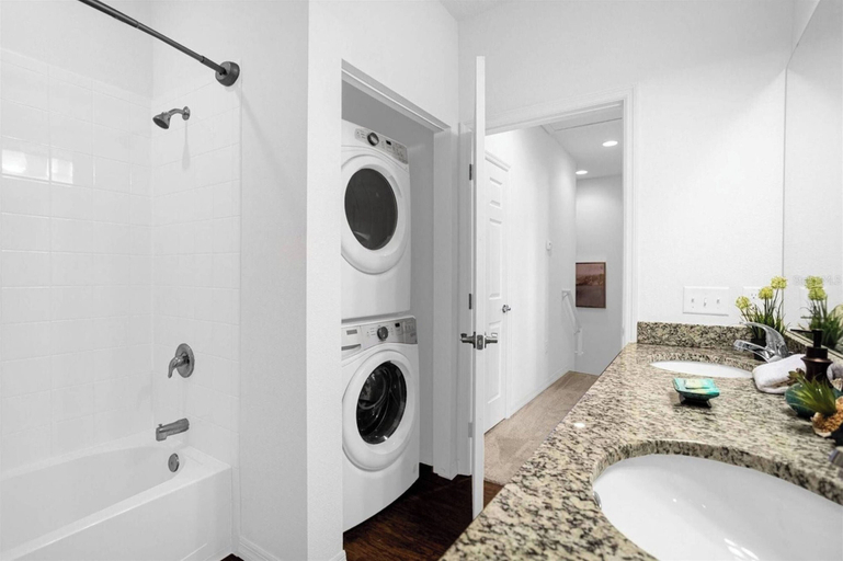Bathroom 4, Beautiful Townhouse Next to Disney Parks 04, Osceola