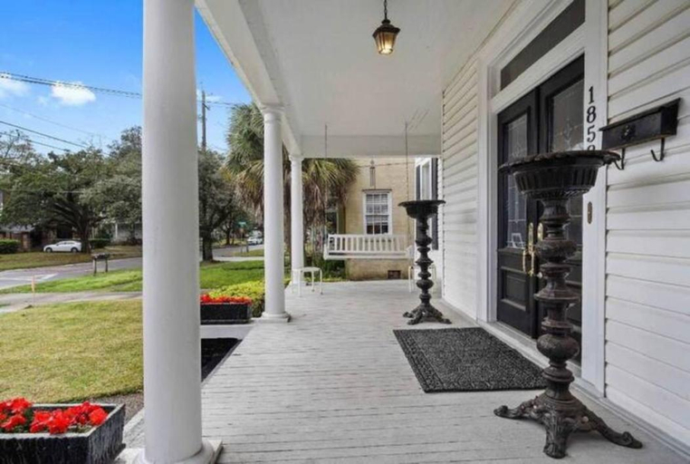 2, McKean Manor, Mobile