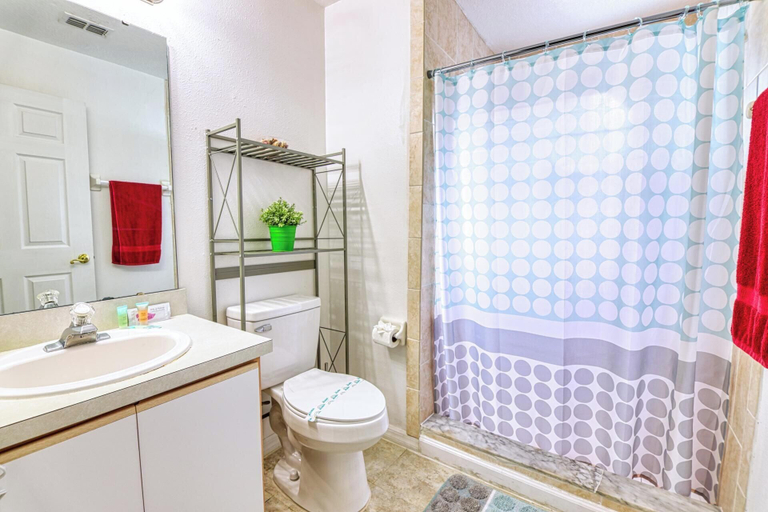 Bathroom, Ricardo's Villas at Island Club Condo, Osceola