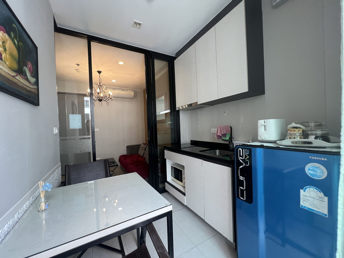 Dining Room 21