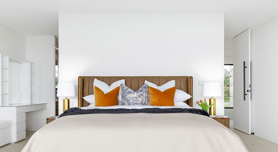 Bedroom 3, Bayview Luxe Entertainer Pool World Class View, Melbourne