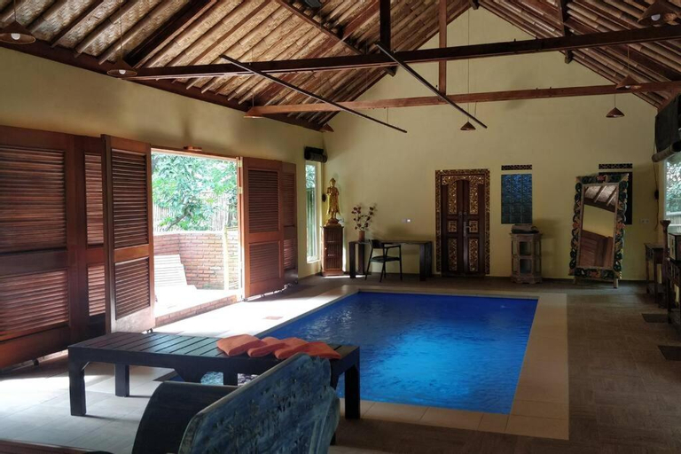 Sport & Beauty 2, Villa King: Unique Villa With Indoor Swimming Pool, Karangasem
