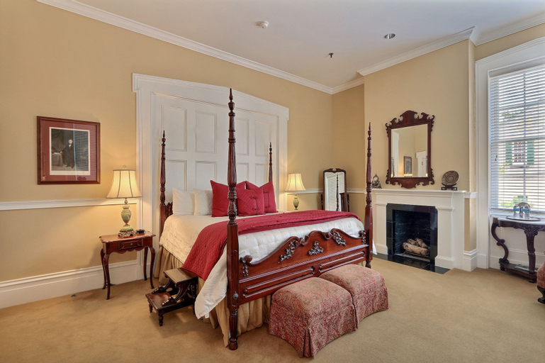 Bedroom 24