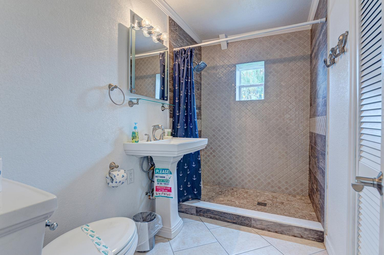Bathroom, Bathing Suit Beach Bungalow, Volusia