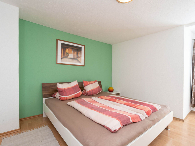 Bedroom 2, Apartment With Mountain View, Zell am See