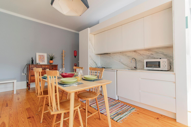 2, Porto Life Studio by LovelyStay, Porto