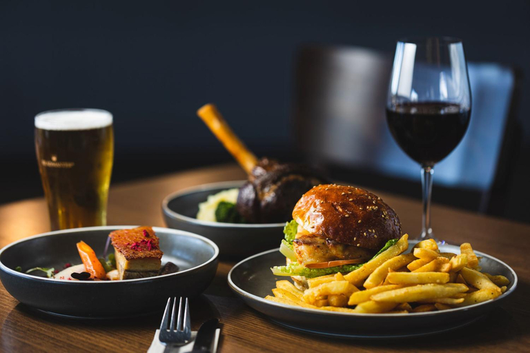 Food & Drinks 4, Royal Hotel Kew, Port Macquarie-Hastings - Pt B