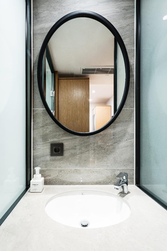 Bathroom 19
