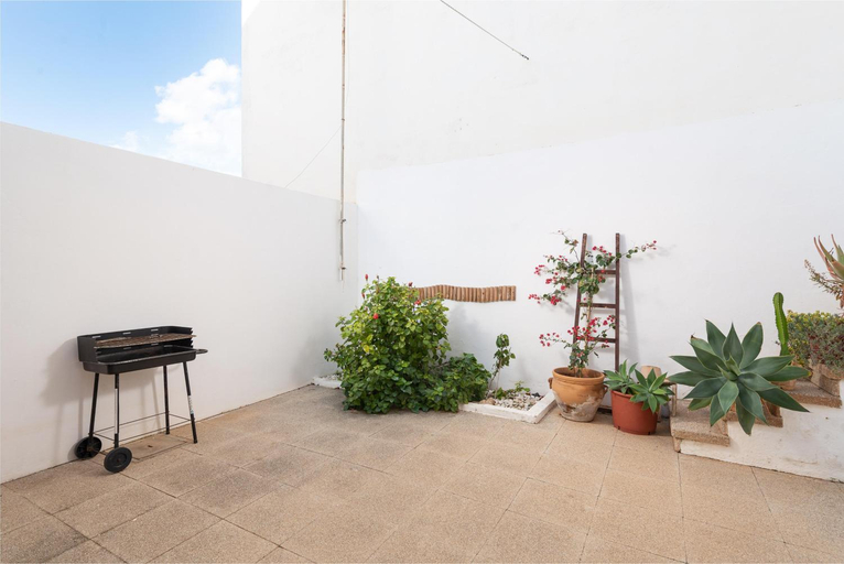 Facilities 4, Mare de Deu del Carme 18, Baleares