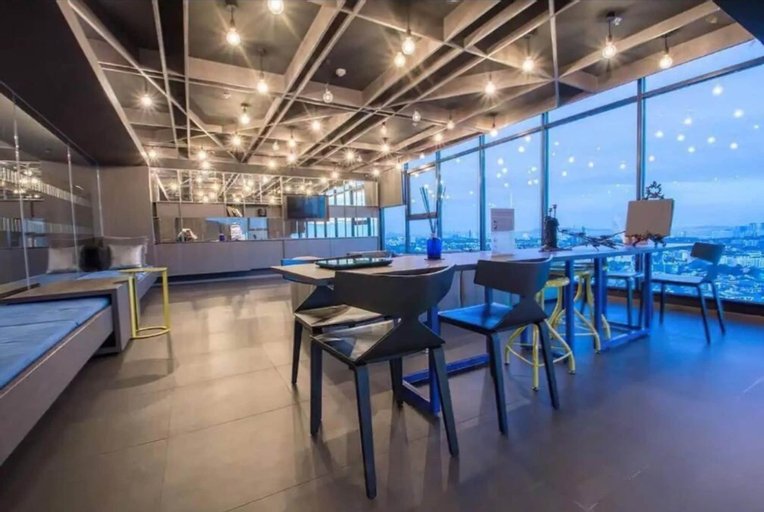 Food & Drinks 5, The Base Central Pattaya by Mickey, Pattaya