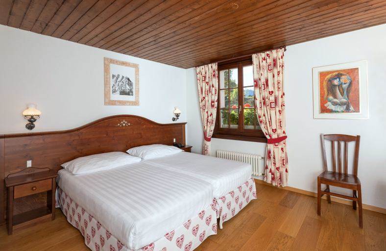 Bedroom 2, Hôtel de Gruy��res, La Gruyère