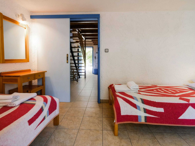 Bedroom 3, Elegant Holiday Home in Palaiochora near Beach, Crete