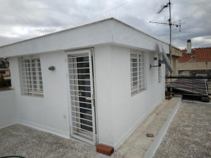Exterior & Views 1, Villa in Panorama, Thessaloniki, with a swimming pool. Host: Mr. George, Central Macedonia