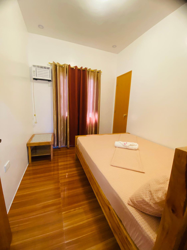 Others 3, Lucas Transient House, Panglao