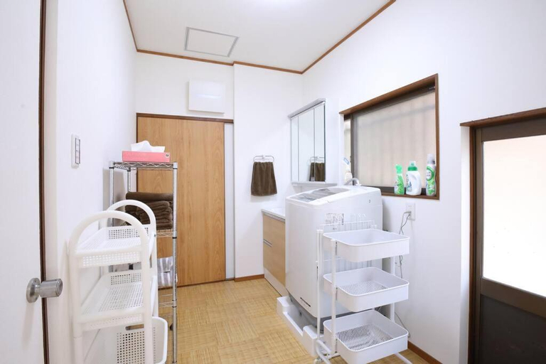 Bedroom 2, HAT Byakugoji, Japanese traditional fireplace - A house with an irori hearth in a rich natural villa area, Nara