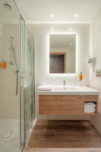Bathroom 5, Ibis Styles Krakow East, Kraków City