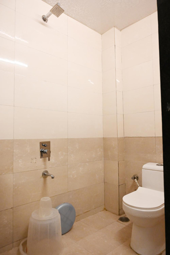 Bathroom, Hotel Holiday Pride, Aurangabad