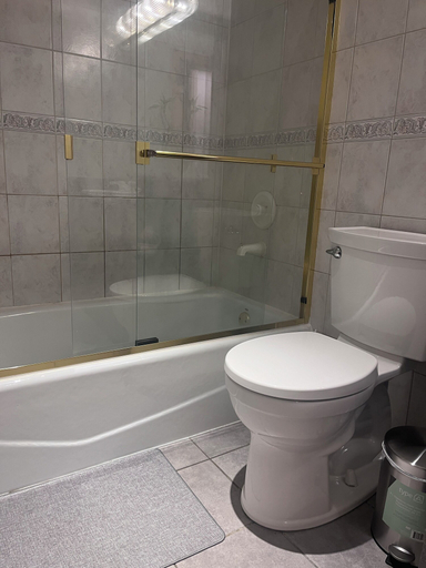 Bathroom 3, Chic 2BR Suite Vancouver West Downtown, Greater Vancouver