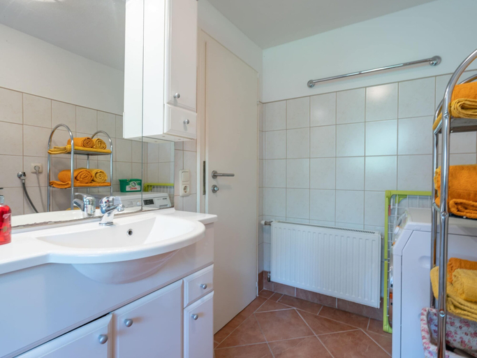 Bathroom 3, Apartment With Mountain View, Zell am See