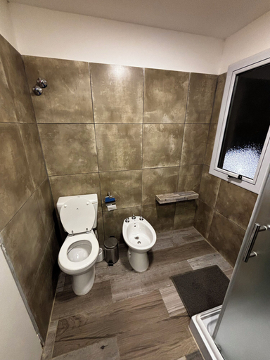 Bathroom 4, Viajero Calafate Hostel, Lago Argentino