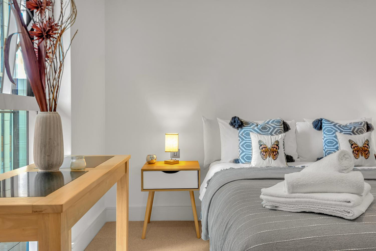 Bedroom, Modern 01 & 02 Bed Apartment in Canary Wharf, London