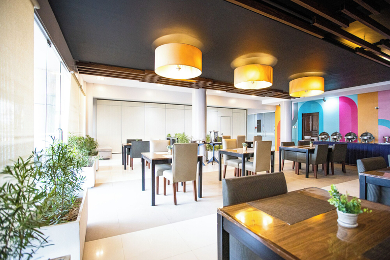 Food & Drinks 5, Holiday Suites Business District (Empire Suites Hotel), Puerto Princesa City