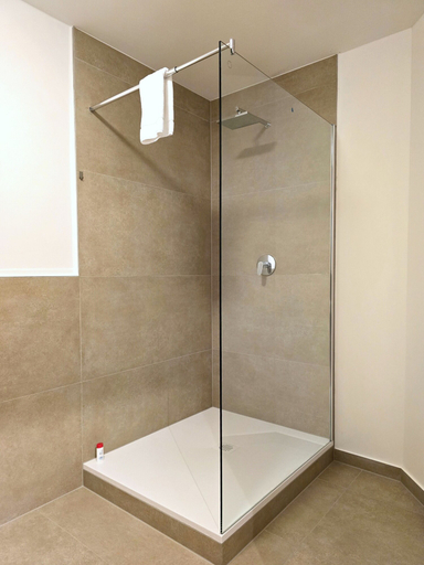 Bathroom 5, Apartments Schwandorf, Schwandorf