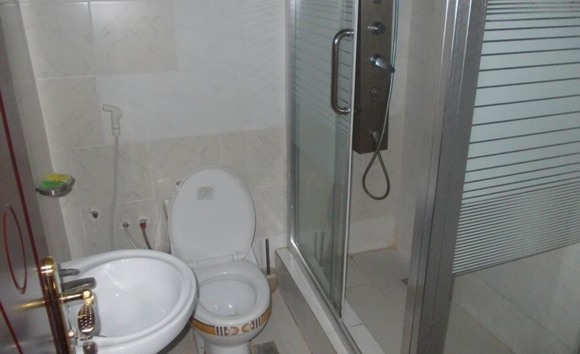 Bathroom 4, Sultanate Suites GRA Kano, Fagge