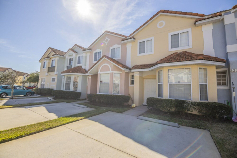 Exterior & Views, Lake View Townhome Near Disney, Osceola