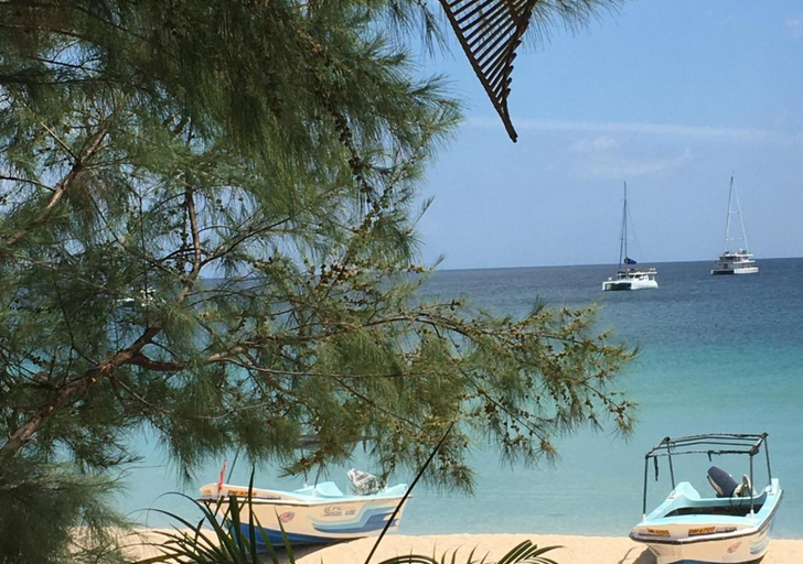 Food & Drinks 5, Angels are always welcome by DSK - Beach Hotel, Trincomalee Town and Gravets