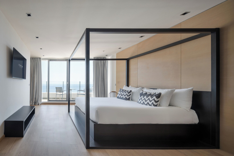 Bedroom 3, Eurostars Queen of Montenegro
