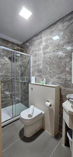 Bathroom 4, MSM Arena Hotel, London