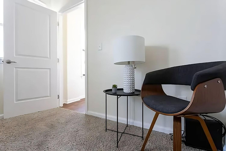 Others 4, Perfect 1BR In Prime Location & View of Stadiums, Wayne