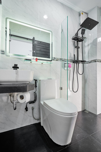 Bathroom 9