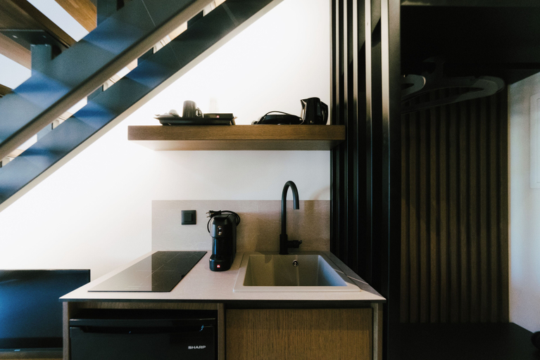 Others 5, LAN-GO LUXURY LIVING, Epirus