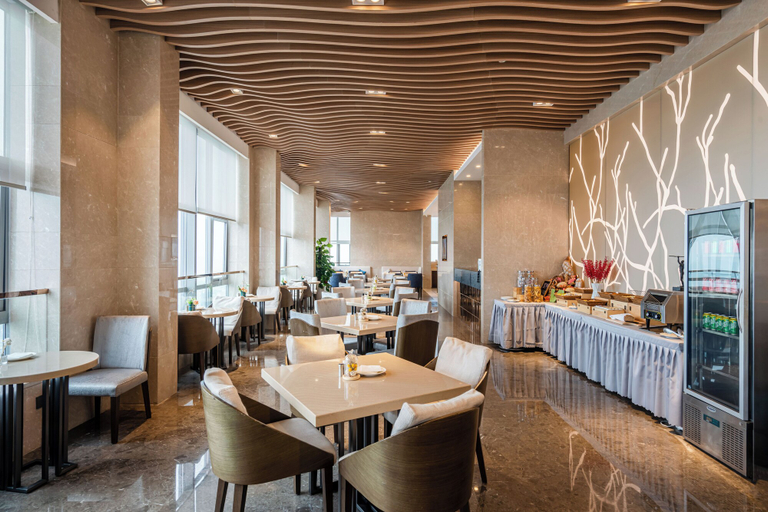 Food & Drinks 5, Cheng Du Wifc Suites -YYC Preferred, Chengdu