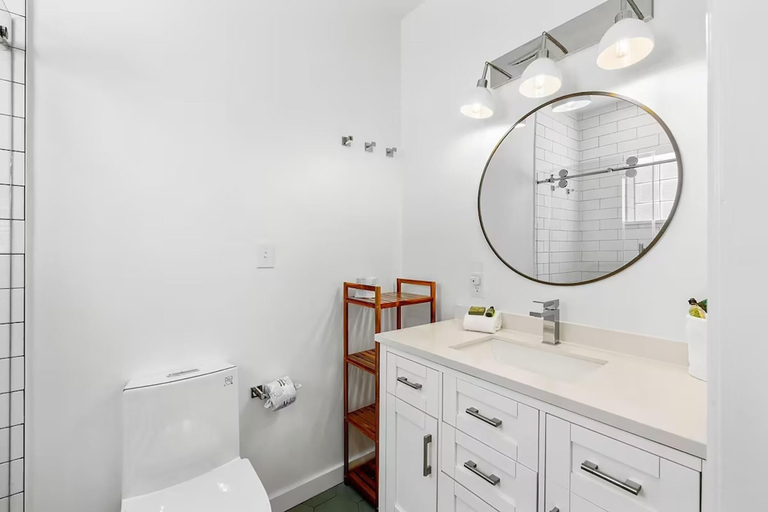 Bathroom 3, Dolphin Overlook, Walton