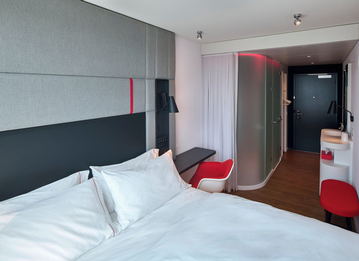 Bedroom 12