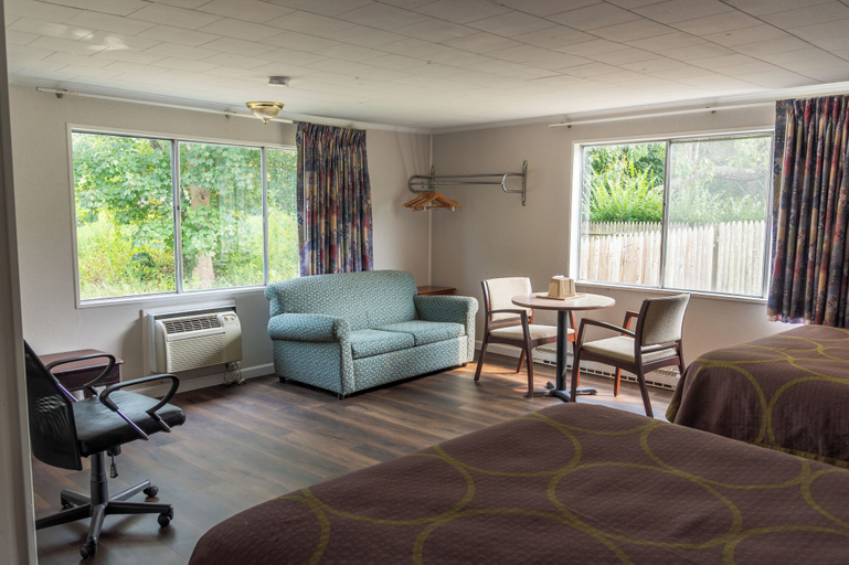 Others, Relax Inn Cape Cod, Barnstable