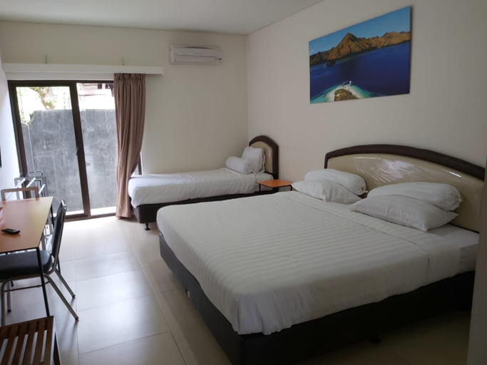 Others 3, Hotel Larensia, West Manggarai