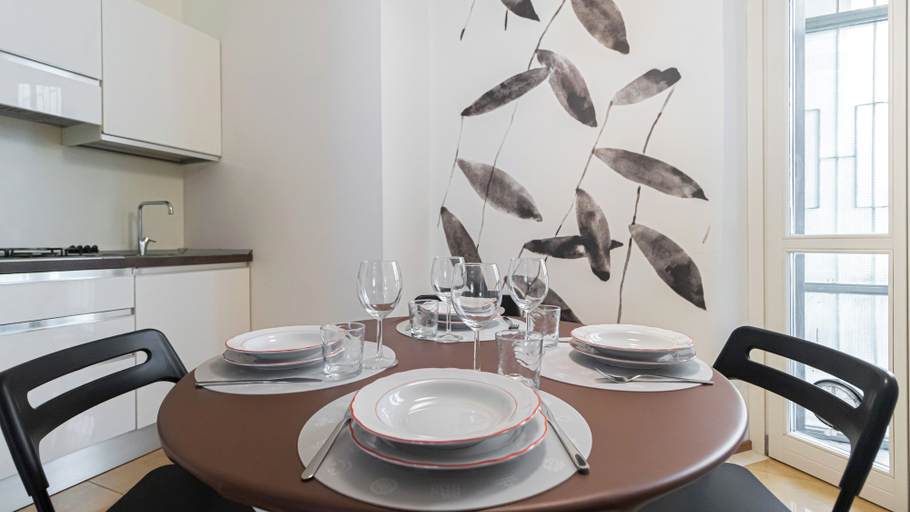 Others 4, Italianway Easy - Manin 35, Milano