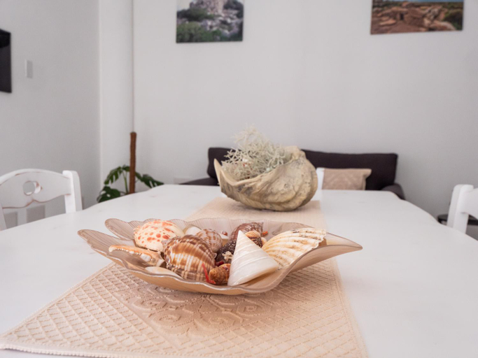Food & Drinks, Affittacamere Solki, Carbonia-Iglesias