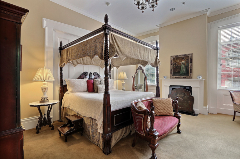 Bedroom 16