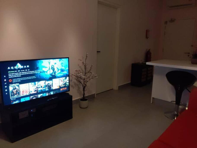 Others 4, KA609 Sanitised | Wifi | Netflix | Parking | Pool, Sepang