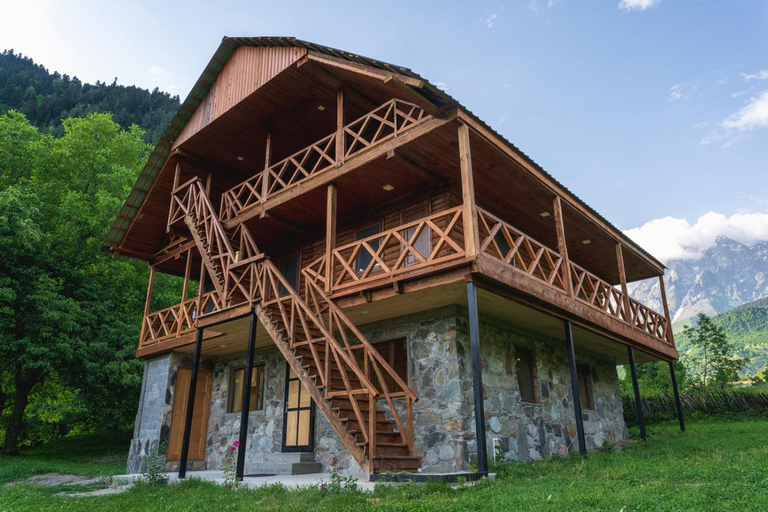 Others 5, Guest House - Mare, Mestia